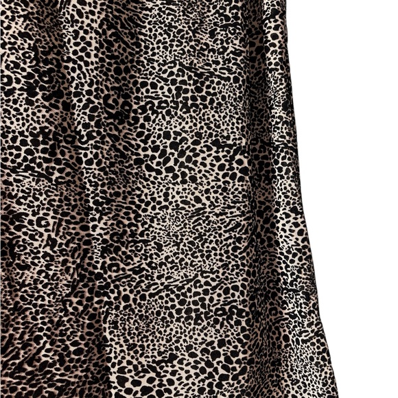No Boundaries Skirt women's size 12 Tan and Black Animal Print - Picture 2 of 5